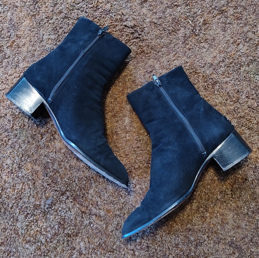 TOD'S Suede Boots - Picture 2 of 7